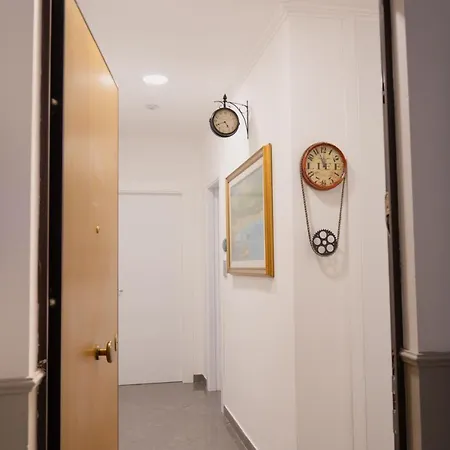 Bed & Breakfast L'orologio Guest *