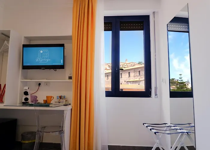 Bed & Breakfast L'orologio Guest 4*