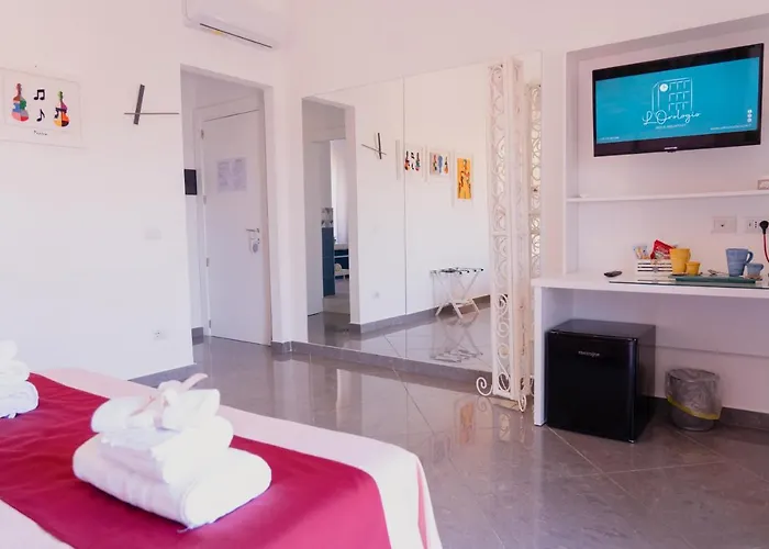 Bed & Breakfast L'orologio Guest 4*